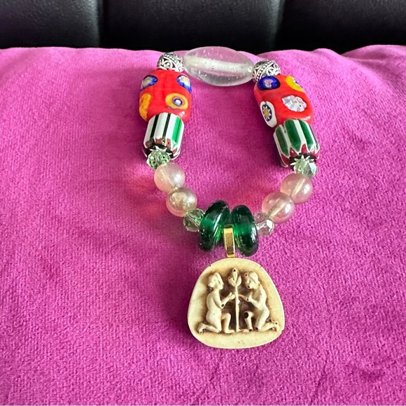 Handmade Beaded Bracelet Glass And Ceramic LOVE Carved Charm Stretch 6.5-7 - Picture 3 of 5